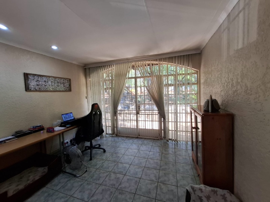 4 Bedroom Property for Sale in Protea Park North West